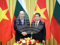 Виетнам - Румен Радев - Лъонг Къонг - пленарна среща