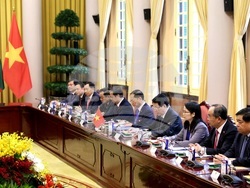 Виетнам - Румен Радев - Лъонг Къонг - пленарна среща