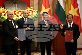 Виетнам - Румен Радев - Лъонг Къонг - подписване на договори