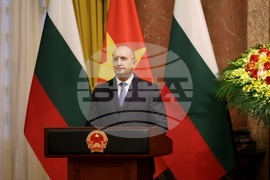 Виетнам - Румен Радев - Лъонг Къонг - подписване на договори