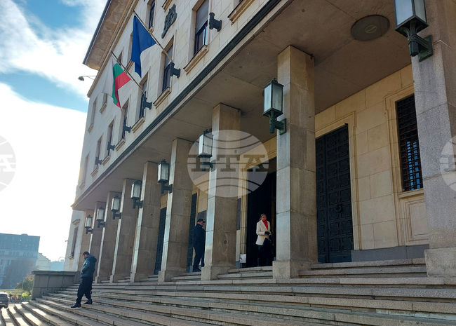 Курсове на българския лев към отделни чуждестранни валути и цена на златото, валидни за 07.10.2025