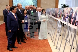 Виетнам - Румен Радев - Фам Мин Чин - среща