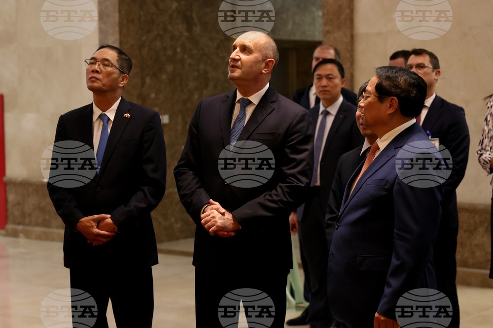 Виетнам - Румен Радев - Фам Мин Чин - среща