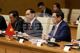 Виетнам - Румен Радев - Фам Мин Чин - среща