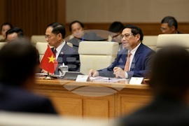 Виетнам - Румен Радев - Фам Мин Чин - среща