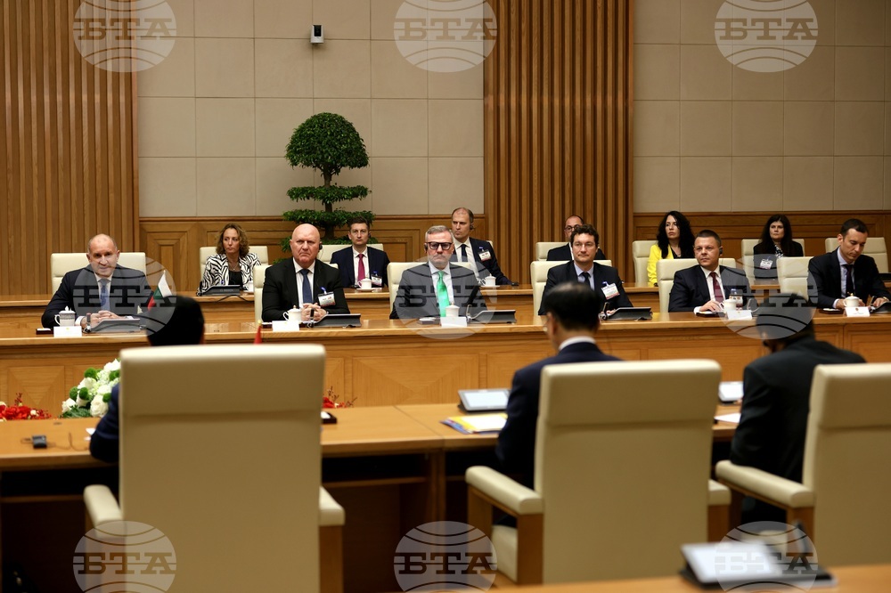 Виетнам - Румен Радев - Фам Мин Чин - среща