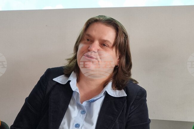 Зам.-кметът в Столична община Надежда Бобчева представи зони за ниски емисии на кръгла маса в София