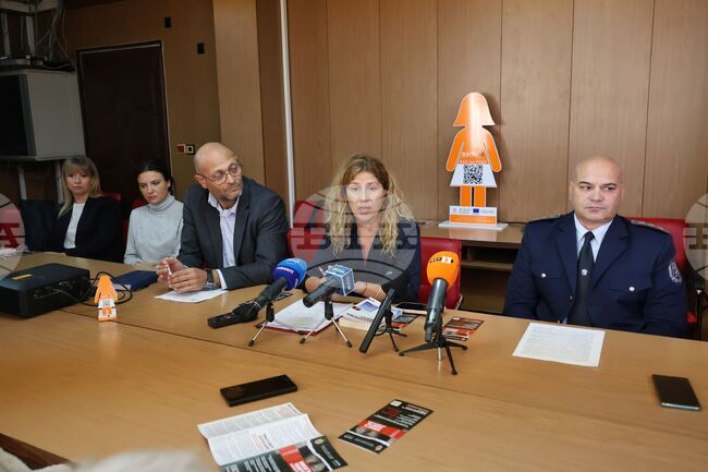 Бургас - Международен ден за елиминиране на насилието срещу жени - среща