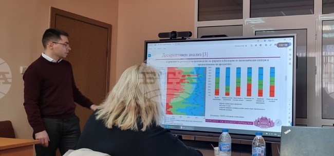 След 17 години членство в ЕС очакванията на българите не се оправдават, смята преподавателят в СУ "Св. Климент Охридски" Цветомир Цветков 
