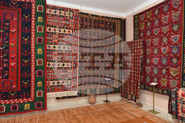 Музеят в Чипровци вече съхранява десет килима от 18-и век по инициативата „Да върнем чипровския килим у дома“