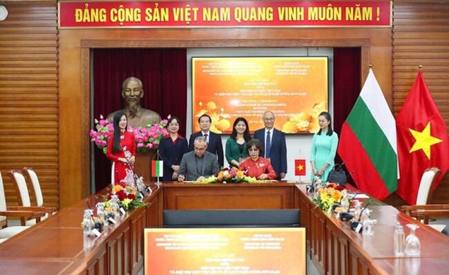 Български съюз по балнеология и СПА туризъм: България и Виетнам с историческо споразумение за развитие на двустранните взаимоотношения в областта на туризма