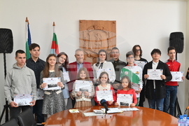 Монтана - деца - стипендии