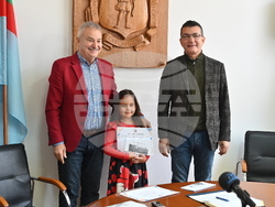 Монтана - деца - стипендии