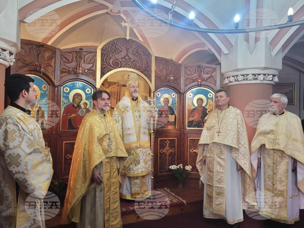 Българската православна църковна община „Св. Климент Охридски” в Мюнхен отбеляза патронния си празник
