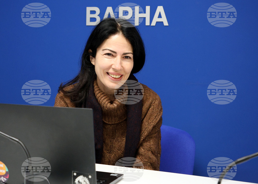 Национален пресклуб на БТА Варна - ноемврийски брой на списание ЛИК - фестивал „Синелибри” - представяне