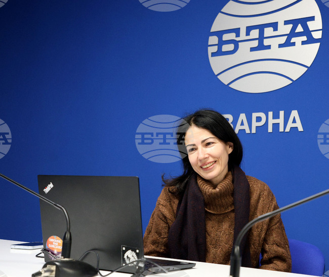 Национален пресклуб на БТА Варна - ноемврийски брой на списание ЛИК - фестивал „Синелибри” - представяне