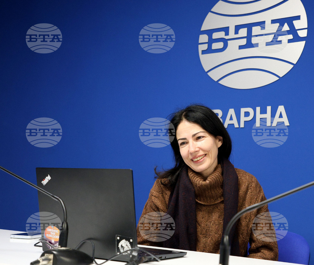 Национален пресклуб на БТА Варна - ноемврийски брой на списание ЛИК - фестивал „Синелибри” - представяне