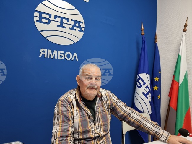 Връзката между киното и литературата е магия, каза председателят на Дружеството на писателите в Ямбол Тенко Тенев