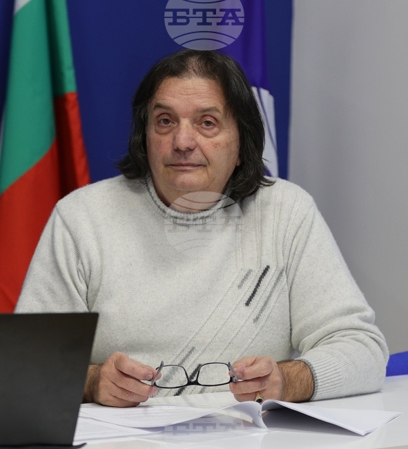 "Синелибри" трябва да се състои в повече градове в България, каза художественият ръководител на киноклуб "Група Русефилм" Пламен Личев