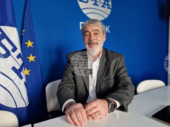 Наред с главните актьори, музиката заема централно място в един филм, каза Трифон Трифонов – диригент на Духовия оркестър в Перник