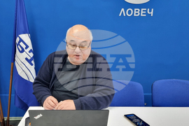 Национален пресклуб на БТА-Ловеч - ноемврийски брой на списание ЛИК - фестивал „Синелибри” - представяне