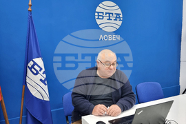 Национален пресклуб на БТА-Ловеч - ноемврийски брой на списание ЛИК - фестивал „Синелибри” - представяне