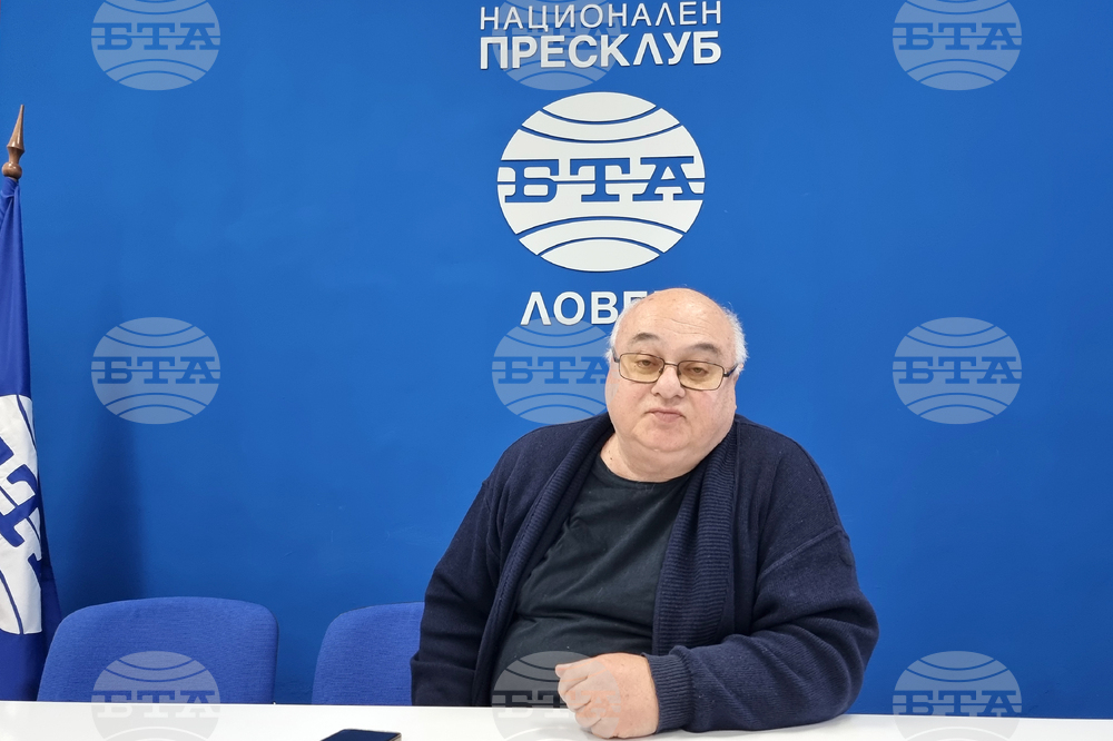 Национален пресклуб на БТА-Ловеч - ноемврийски брой на списание ЛИК - фестивал „Синелибри” - представяне