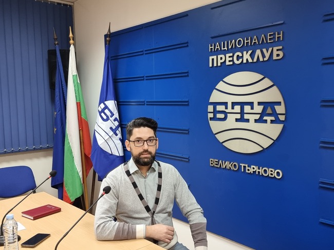 Журналстът  Георги Бъчваров за пътешествията между киното и литературата