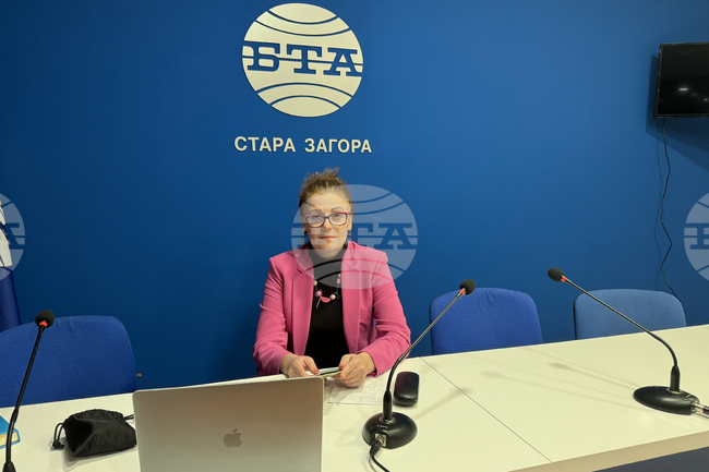 Национален пресклуб на БТА-Стара Загора - ноемврийски брой на списание ЛИК - фестивал „Синелибри” - представяне