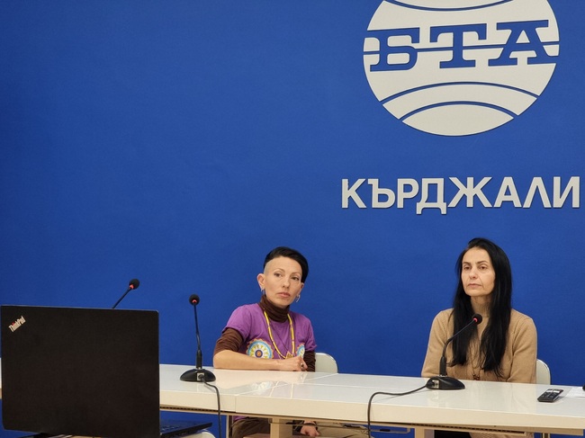 Връзката между литературата и киното е неоспорима, смятат Петя Русева и Мая Мечева от РБ „Н.Й. Вапцаров“ в Кърджали