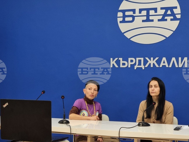 Национален пресклуб на БТА Кърджали - ноемврийски брой на списание ЛИК - фестивал „Синелибри” - представяне