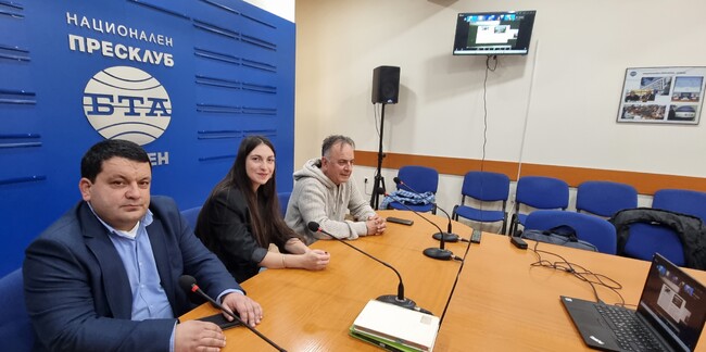 Представяне на сп. ЛИК - „Синелибри на 10“ в Националния пресклуб на БТА в Шумен 