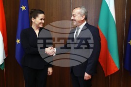 Гълъб Донев - Каталин Новак - среща