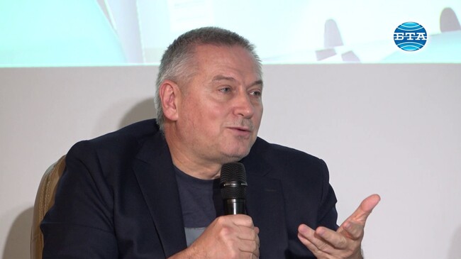 Има интерес от чужди продуценти за екранизация на „Времеубежище“