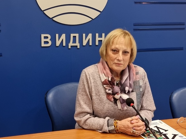 Десетте издания на фестивала „Синелибри“ показват устойчивите позиции на този феномен в българската културна среда, каза филологът и журналист Ваня Минева