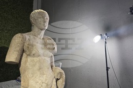  Петрич - Исторически музей - мраморна статуя - "Хераклея Синтика"