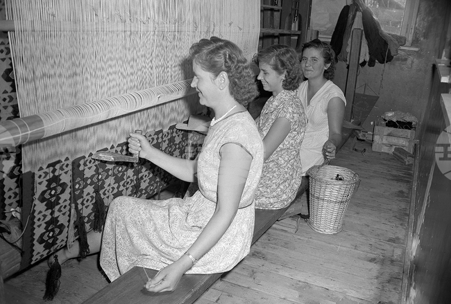 Традицията на производство на чипровски килими е вписана в Списъка на световното нематериално културно наследство на ЮНЕСКО