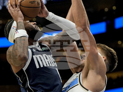Mavericks Hawks Basketball