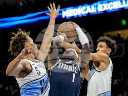 Mavericks Hawks Basketball