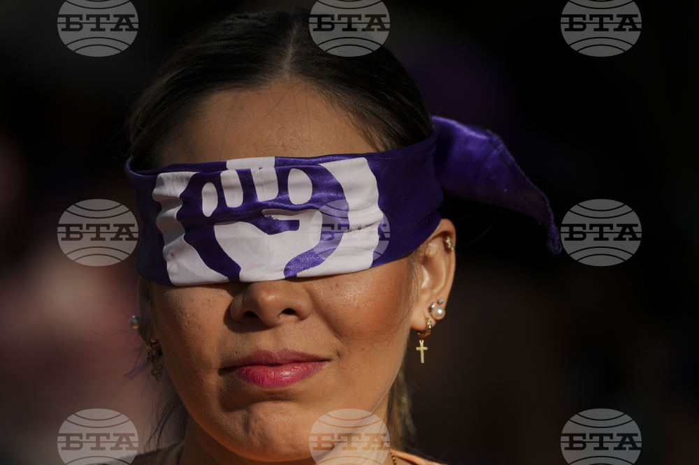 Различни организации, базирани на гръцкия остров Крит, обединяват усилия в борбата с нарастващите случаи на насилие над жени