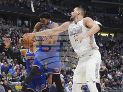 Knicks Nuggets Basketball