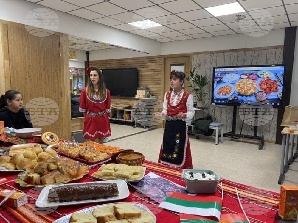 Събота, посветена на българската кухня, се състоя в училище „Св. св. Кирил и Методий” в Нидерландия