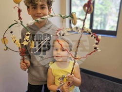 Работилничка за коледни играчки и български сурвачки се състоя в училище „Св. Константин-Кирил Философ” в Атланта