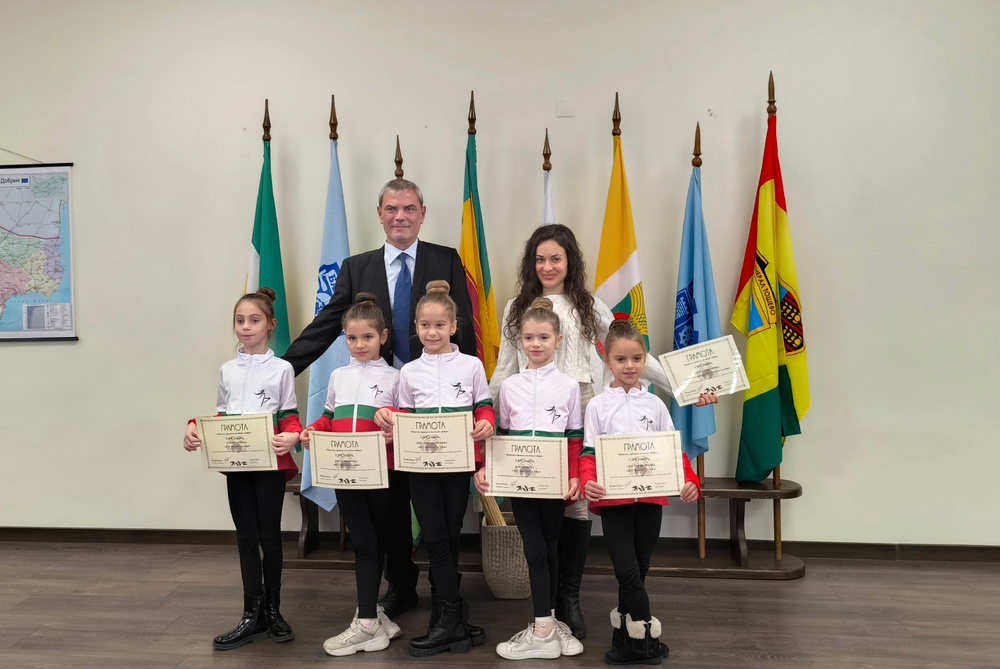 ОА Добрич: Областният управител поздрави малките грации от СКЕГГ „Виктория“ за постигнатите успехи