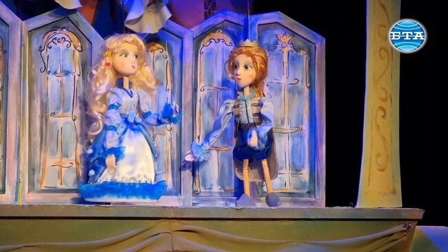 Нов прочит на "Пепеляшка" в бургаския куклен театър показва какво ни е нужно, за да мечтаем