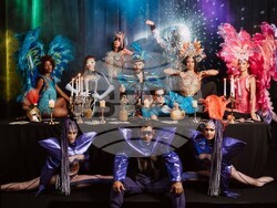 C'est La Vie Live Band & Show ще участва в концерта на Дино Мерлин и Желко Йоксимович в София. Снимка: организаторите