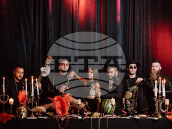 C'est La Vie Live Band & Show ще участва в концерта на Дино Мерлин и Желко Йоксимович в София. Снимка: организаторите