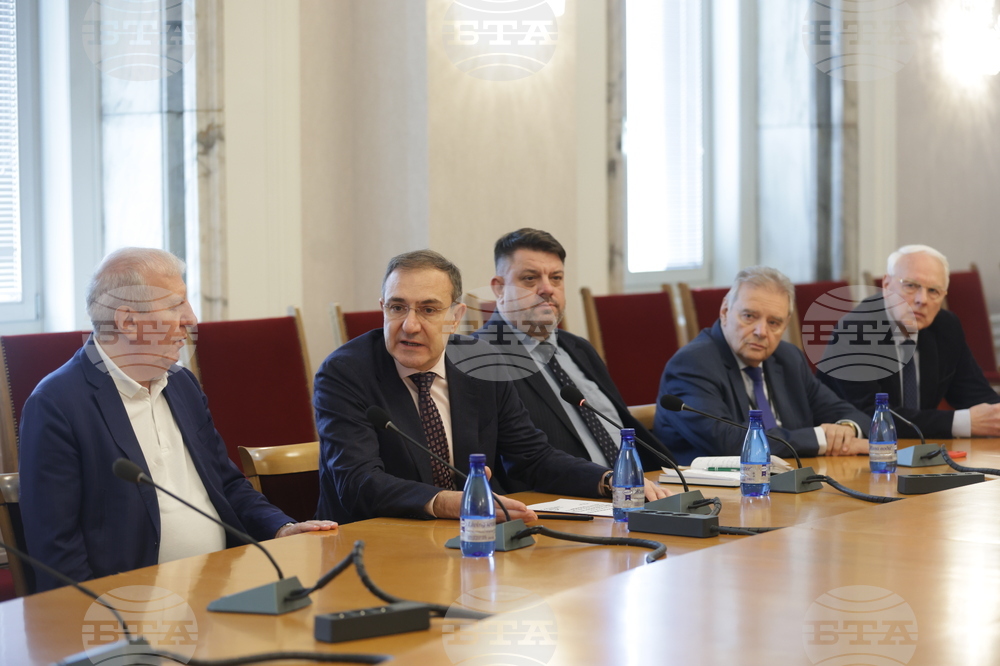 BSP-United Left Discusses Priorities with Vazrazhdane, MECh