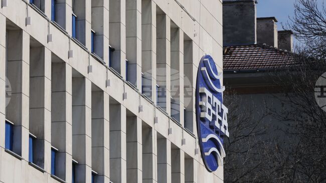 Световни агенции и издания отразяват оставката на кабинета „Желязков“ и снощните протести, цитирайки БТА