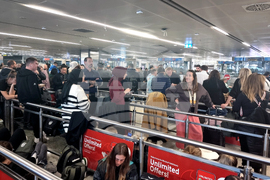 Турция - летище „Сабиха Гьокчен” - срив в системата